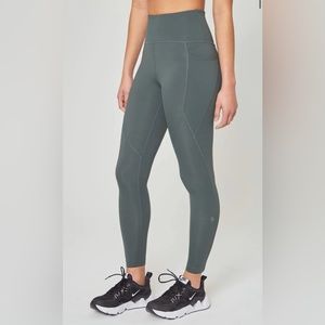 MPG Quinn Vital High-Waisted 26" Side Pocket Legging